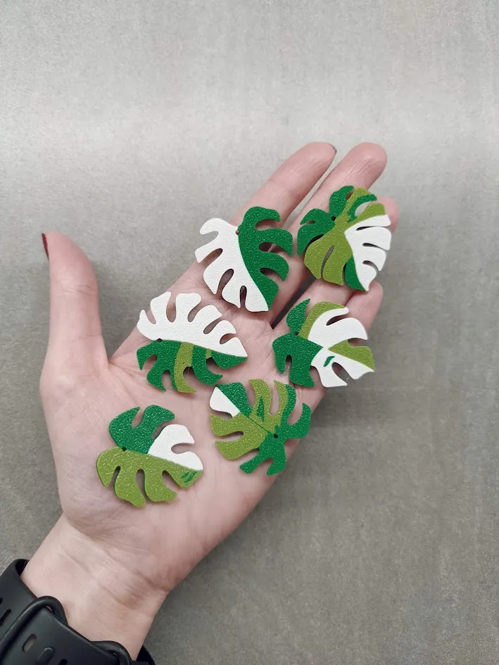 Monstera variegata earrings / keychains view 3