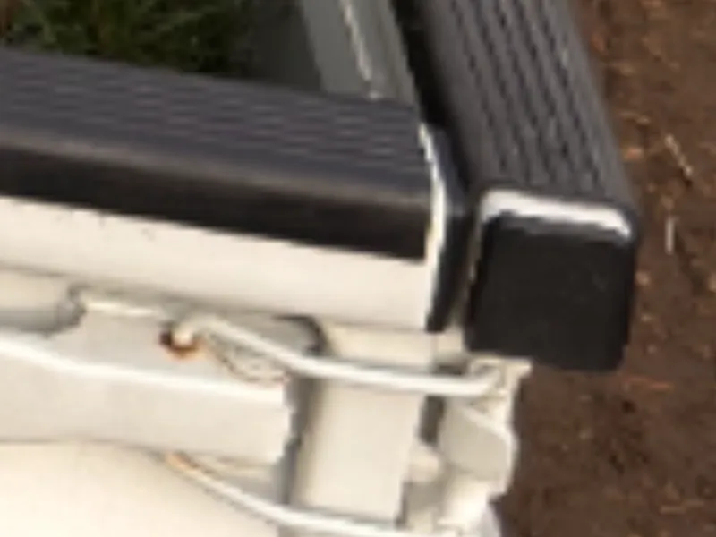 Suzuki Carry tailgate plugs