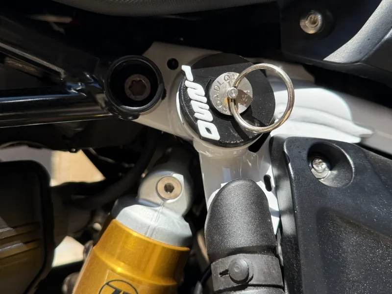 GS 1250 Trophy frame protector and Roadlock case
