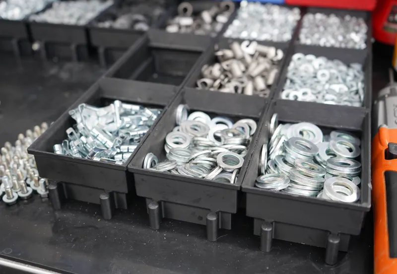 SnapBin – Connectable Organizer Boxes for Parts