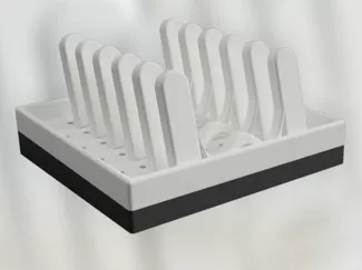 Dish drying rack with a water tank