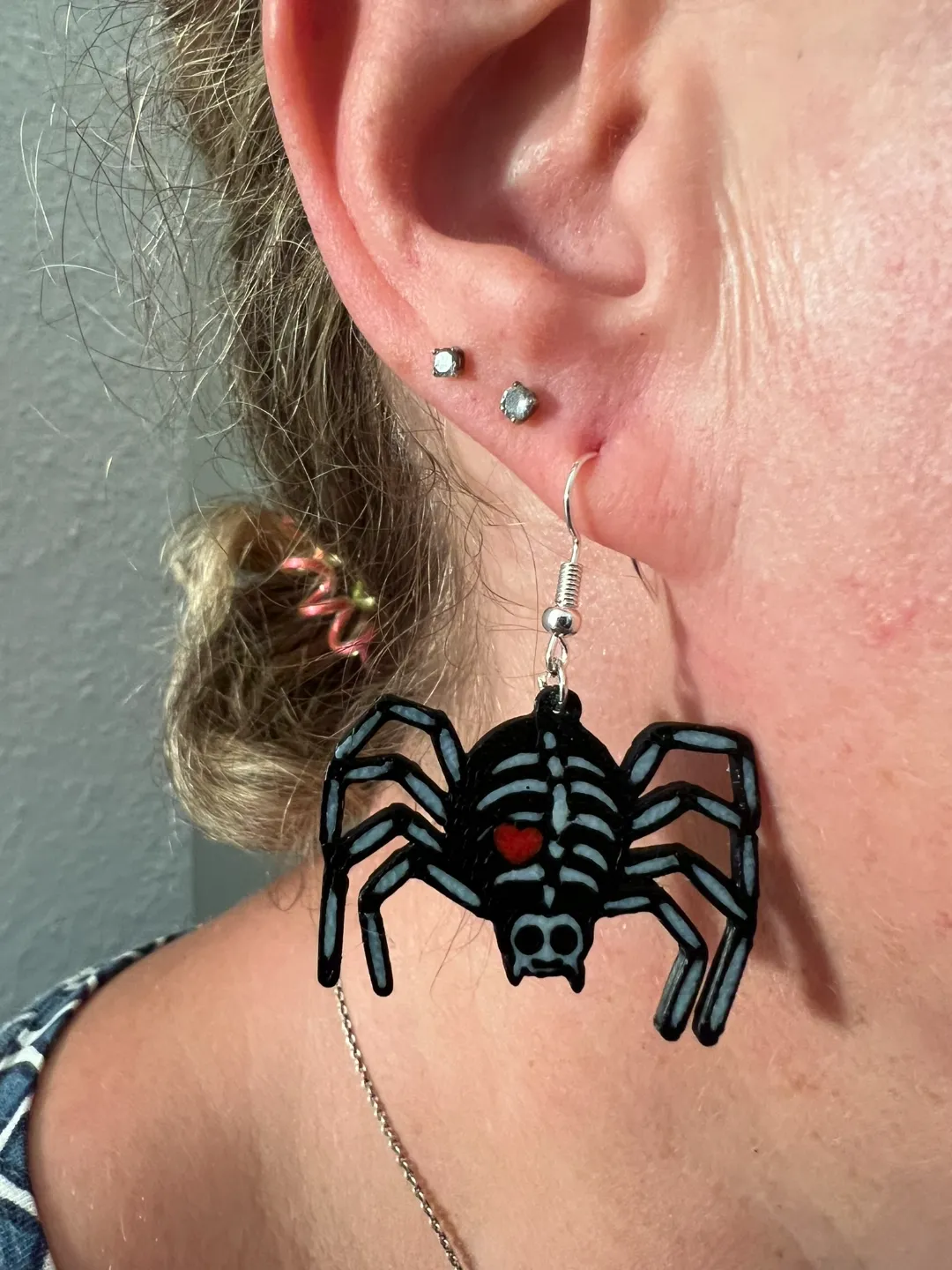 Spider Skeleton Earring Halloweem view 2