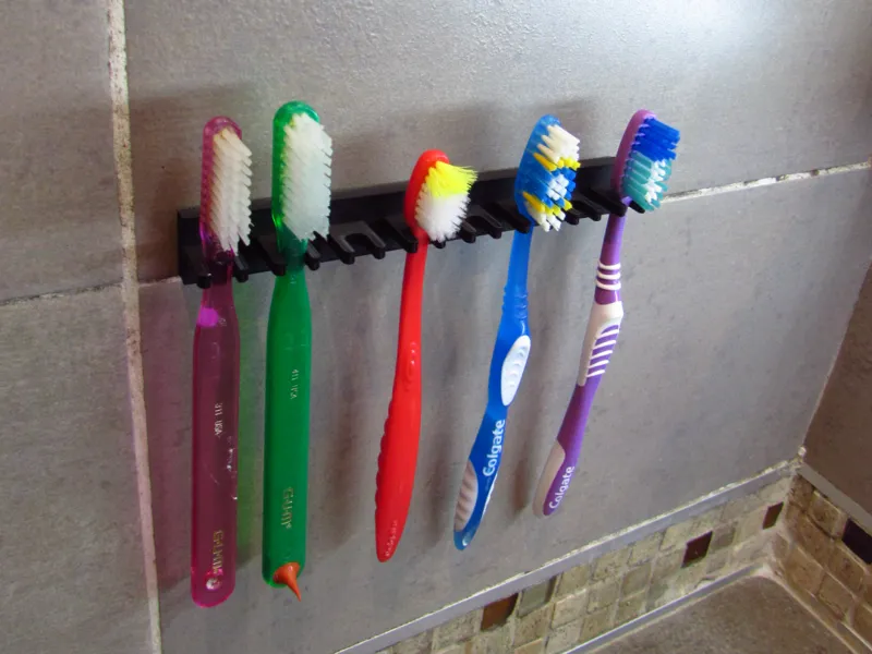 Soporte para Cepillos de Dientes