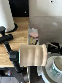 Mug support arm