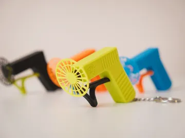 Letrero o emblema decorativo: Fly-Shooter — vista de referencia 3