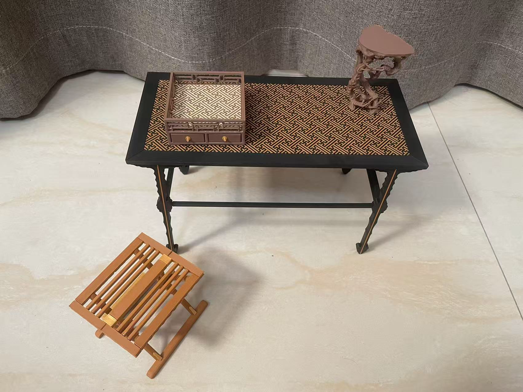 Miniatura 1 do modelo 3D 明式家具中的经典承具：锦地纹都承盘，1：6比例模型
