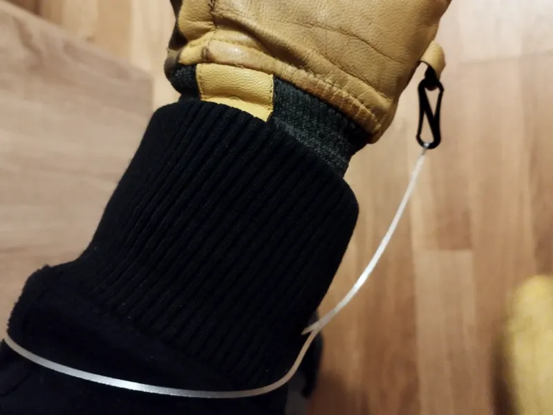 TPU gloves leash