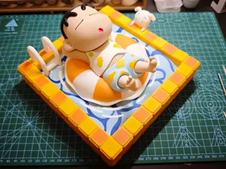 蜡笔小新-泳池小新