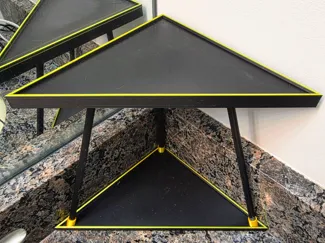 Offset corner shelf