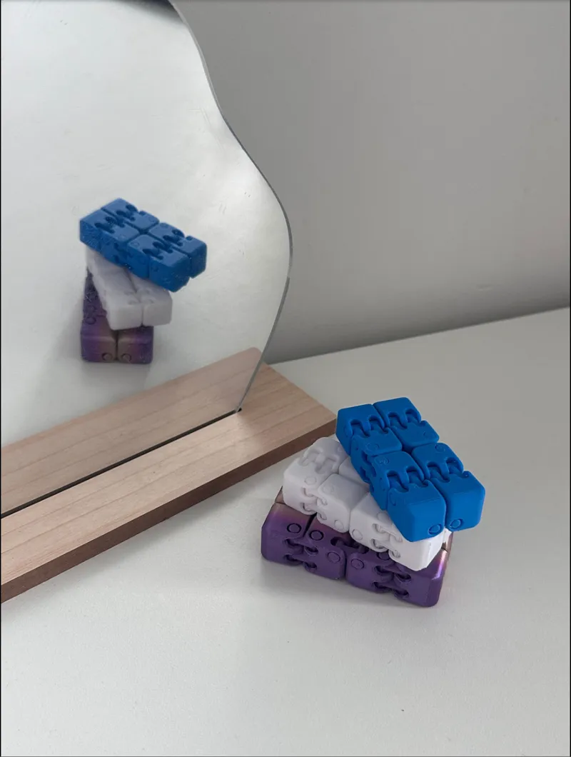 infinity cube
