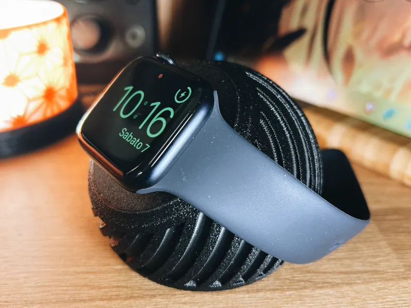 Apple Watch Swirly Holder