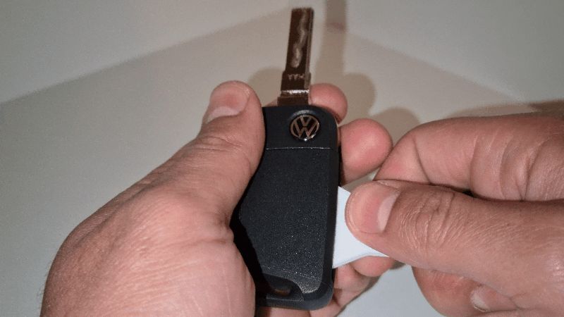 Car key opening tool (volkswagen, skoda, seat)