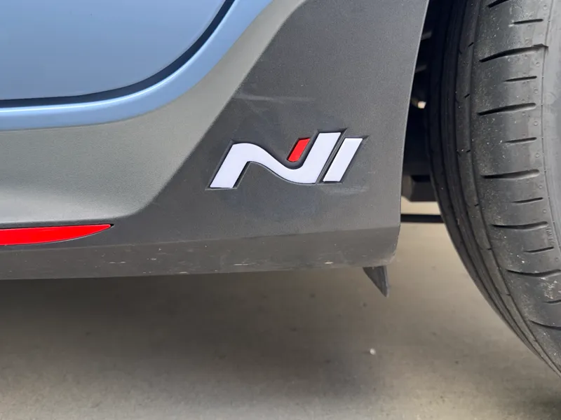 Hyundai I20N side skirts logo