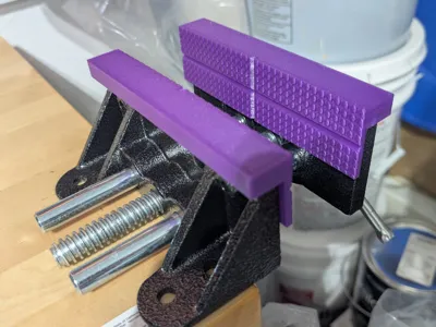 Vise grips for wood vise