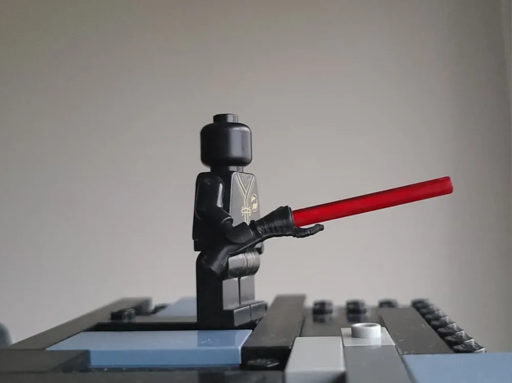 Modelo para impresión 3D: Count Dooku's Lightsaber. Referencia del modelo original.