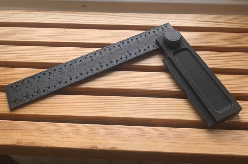 Square Measuring Tool