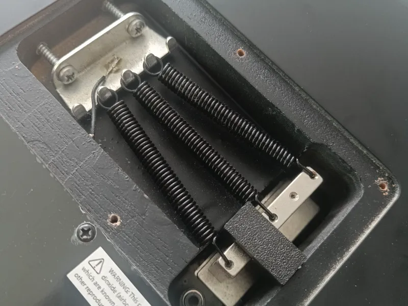 Guitar Tremolo Spring Lock