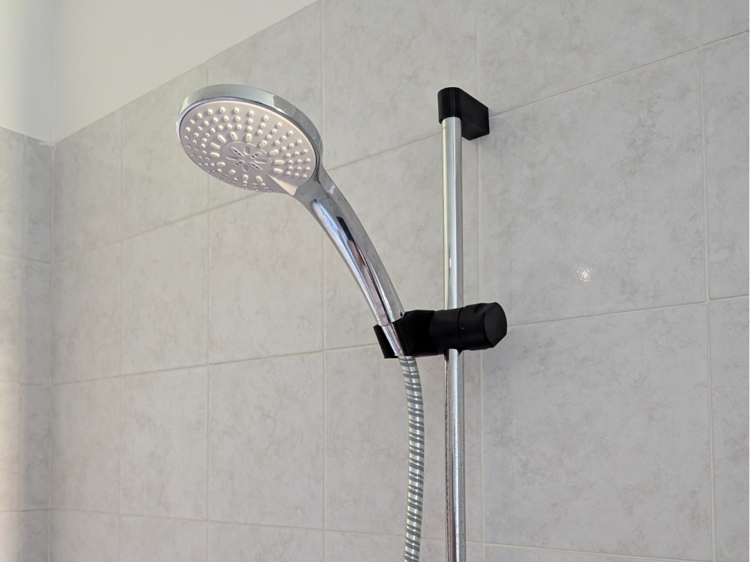 Universal 18mm Tube Mount & Shower Rail Bracket