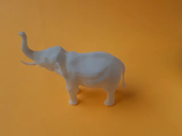 Low-Poly Elephant | Modern | Sleek