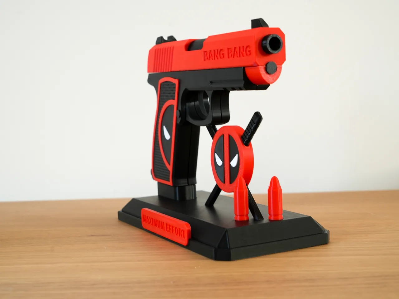 Deadpool's gun + its base ( NO AMS ) view 3