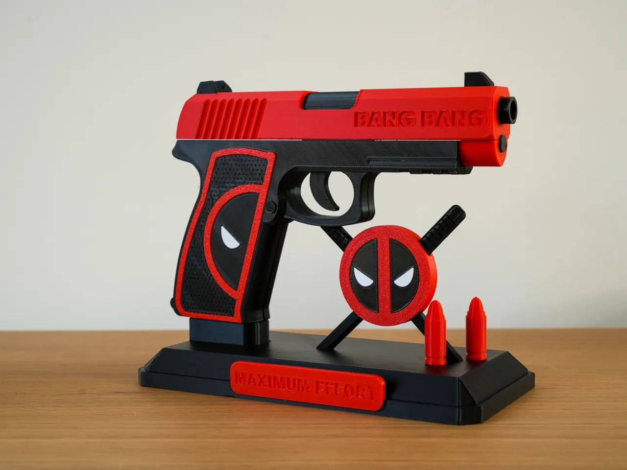 Deadpool's gun + its base ( NO AMS ) view 2
