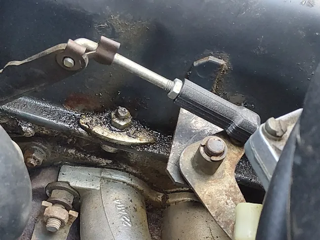 VAZ throttle linkage ball joint