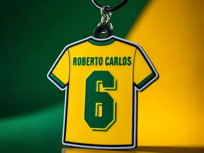 Roberto Carlos #6 jersey keychain