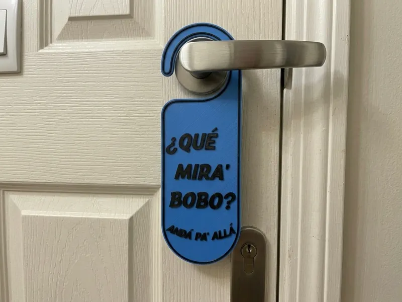 Colgador “¿Qué Mirá Bobo?”