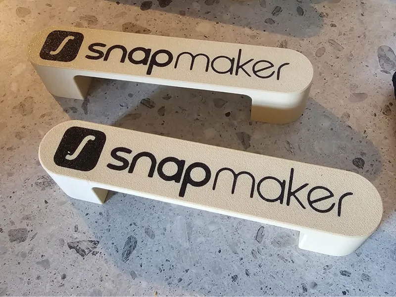 Cupboard door handle Snapmaker logo