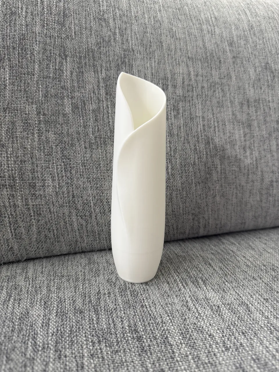 Schmale elegante Vase view 3