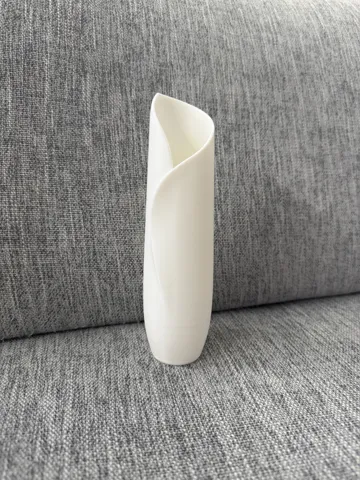 Schmale elegante Vase view 3