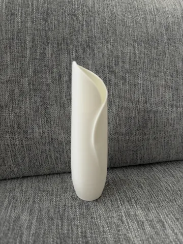 Schmale elegante Vase view 2