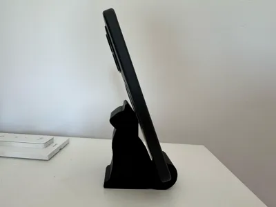 Cat phone holder