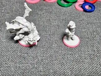 wonderland war figure ring