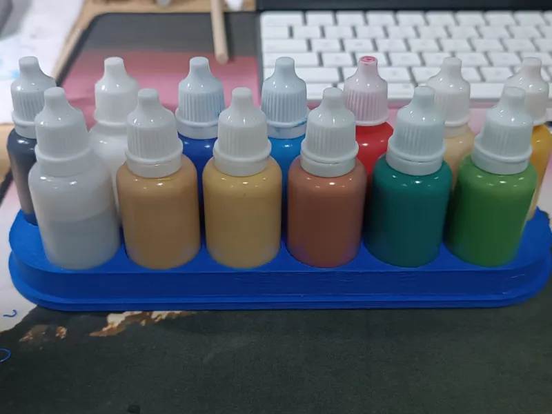 Paint Travel Case 12 26 mm diameter