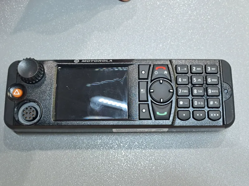 Halterung Pulteinbau DIN1 MXM600