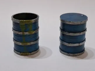 Oil barrels (open and closed)