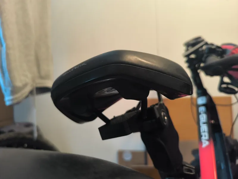 Airtag holder for bike -saddle rails 