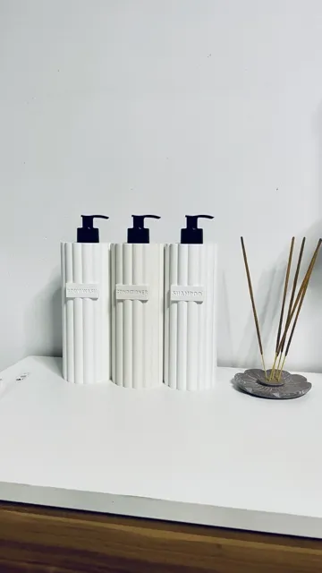 Letrero o emblema decorativo: Bathroom Dispenser Set – Shampoo & Body Wash — vista de referencia 5