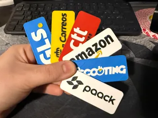 Etiquetas de mensajería para buzón