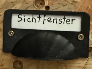 Schubladengriff mit Beschriftungsfeld