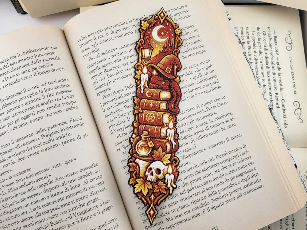 Accesorio de lectura: Halloween Book Marker Gothic Witch Bookmark. Referencia del modelo original.