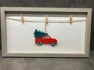 Christmas decoration - Truck carrying a tree