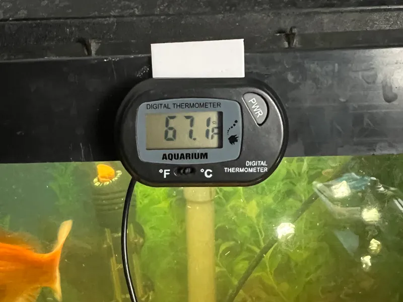 FishTank Thermometer Mount - KeyHole Mounting Slot