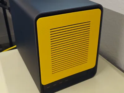 Iron Cow Yxk Zero1 Pro 4-Bay Desktop NAS Cover