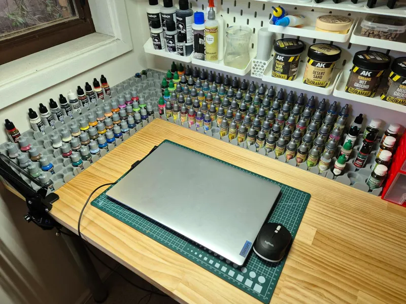 Vallejo / Citadel Modular Paint Rack + 45 deg cut
