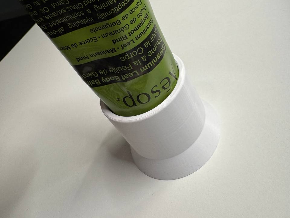 Aesop Balm 3.3oz stand
