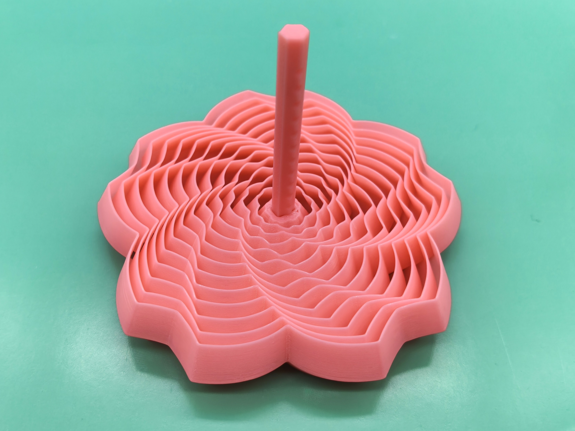 Miniatura 1 do modelo 3D 伸缩玩具：樱花萝卜塔