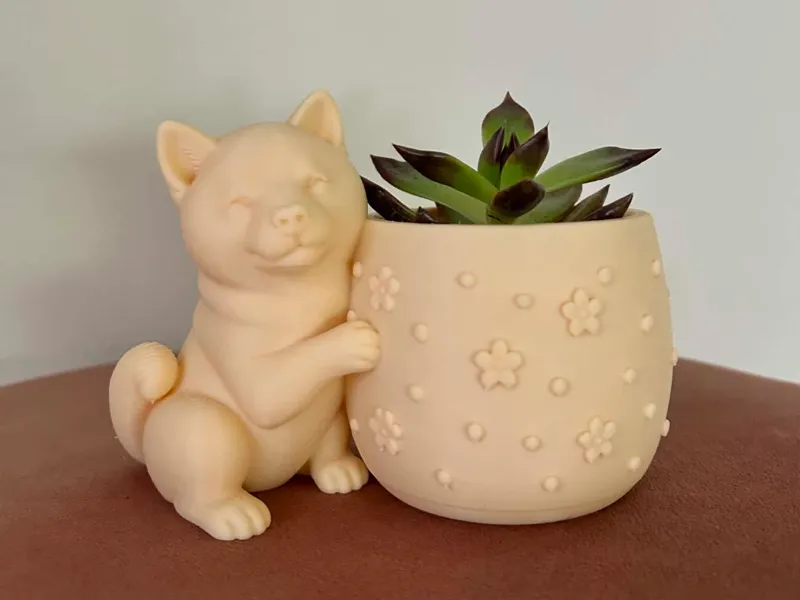 Akita Inu Planter