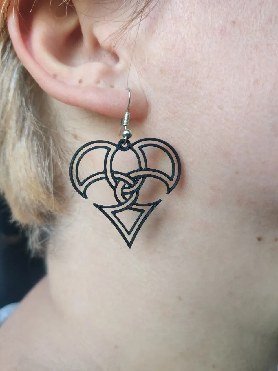KnotHeart – Eternal Love Earrings view 3